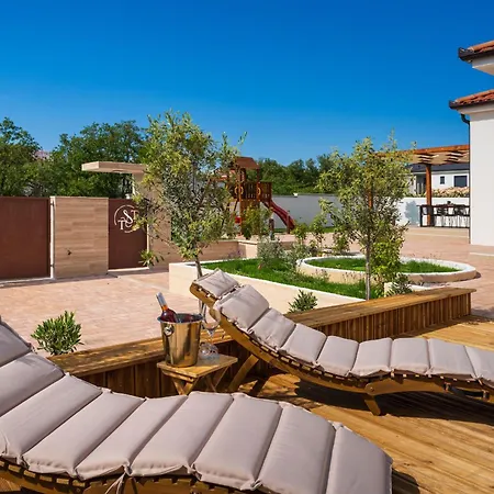 Дом отдыха My Dalmatia - Luxury T&t With Private Pool Murvica (Policnik)