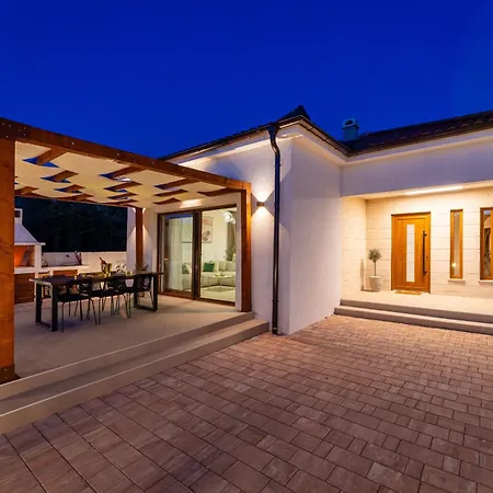 My Dalmatia - Luxury T&t With Private Pool Дом отдыха