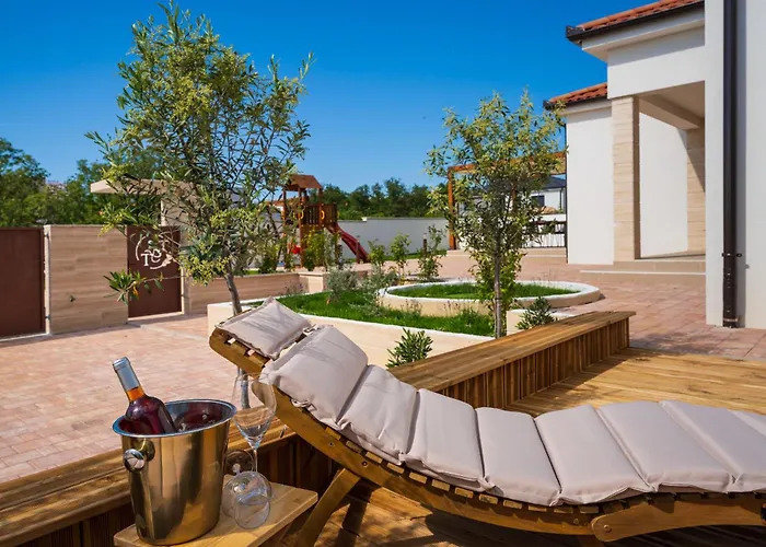 Semesterbostad My Dalmatia - Luxury T&t With Private Pool *
